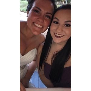 Meet your Posher, Abigail